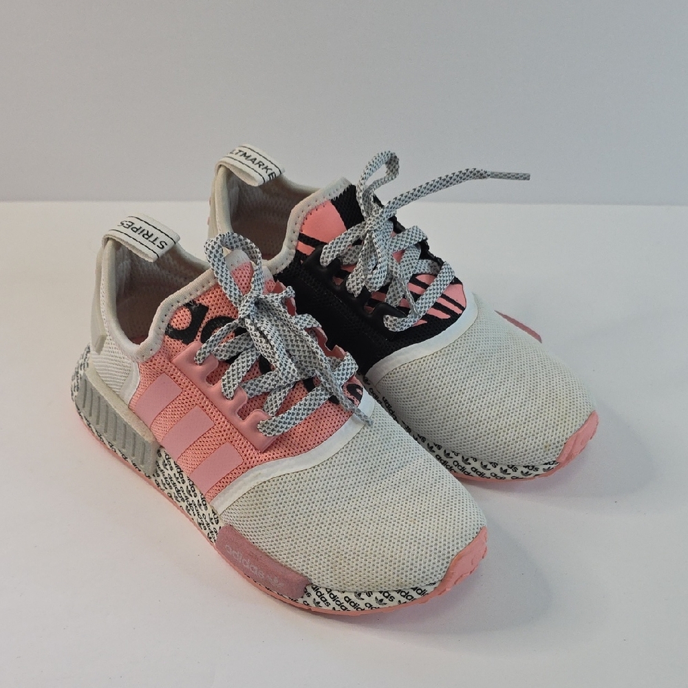 Adidas NMD R1 Girls Size 4.5